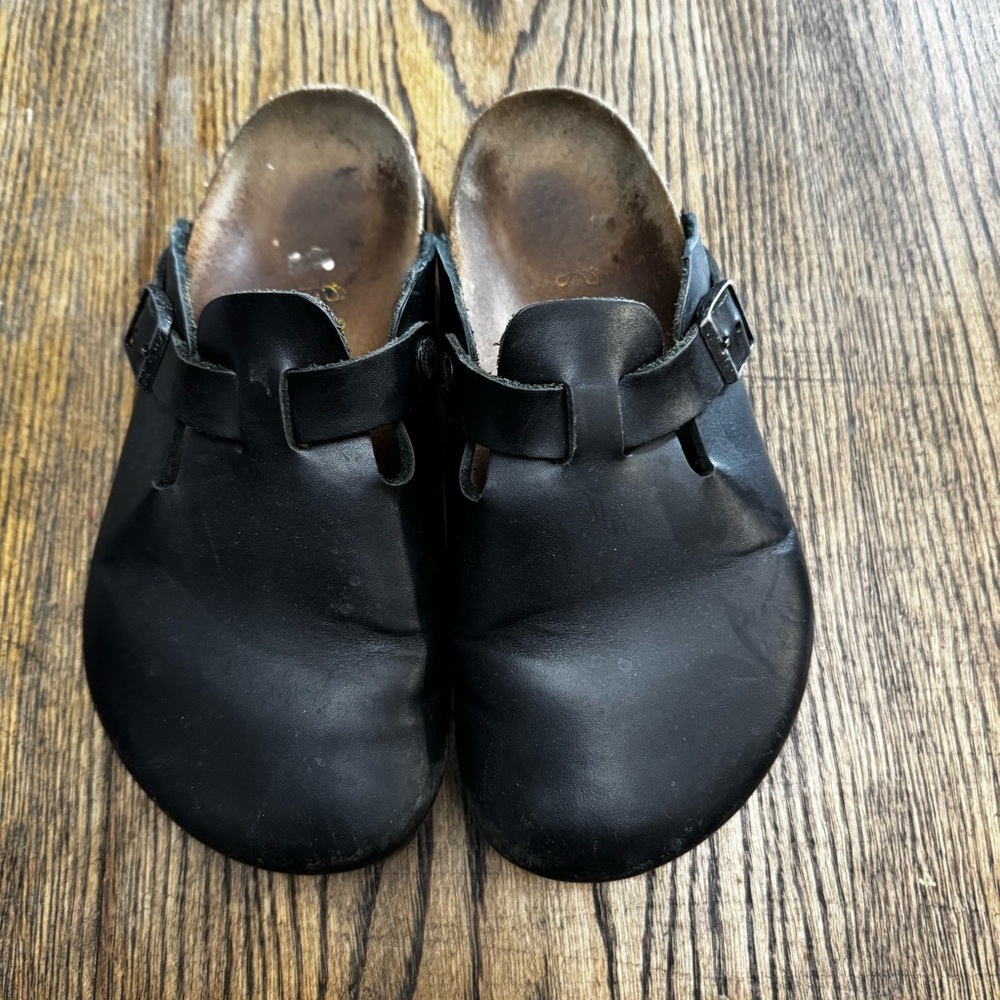 Birkenstock Bostons —please read description—